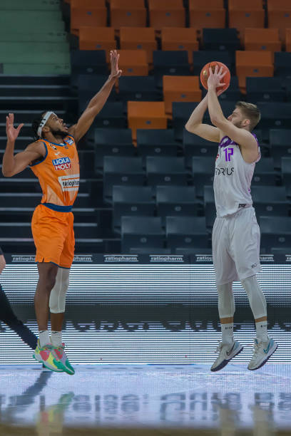 要面临对手 要面临对手